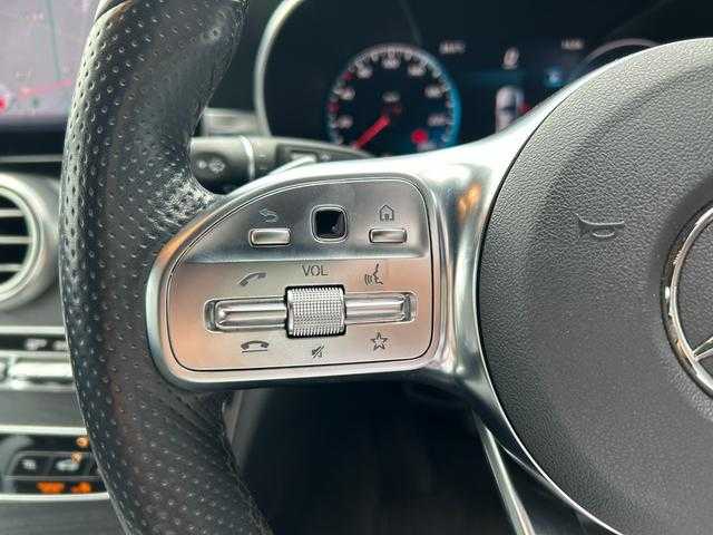 メルセデス・ベンツ Ｃ２２０ｄ ステーションワゴン アバンギャルドAMGライン 埼玉県 2018(平30)年 3.7万km ダイヤモンドホワイト レザーエクスクルーシブＰ/レーダーセーフティＰ/エアサス/１０．２５インチディスプレイナビ/(Bluetooth/USB)/ブルメスターサウンドシステム/ブラインドスポットモニター/純正１８インチアルミホイール/ETC