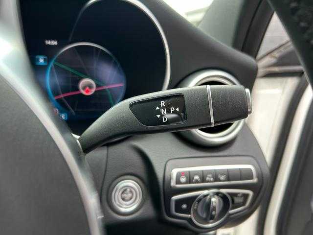 メルセデス・ベンツ Ｃ２２０ｄ ステーションワゴン アバンギャルドAMGライン 埼玉県 2018(平30)年 3.7万km ダイヤモンドホワイト レザーエクスクルーシブＰ/レーダーセーフティＰ/エアサス/１０．２５インチディスプレイナビ/(Bluetooth/USB)/ブルメスターサウンドシステム/ブラインドスポットモニター/純正１８インチアルミホイール/ETC