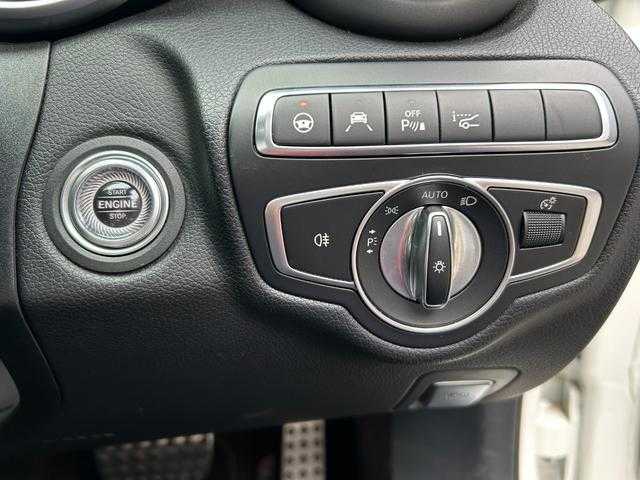 メルセデス・ベンツ Ｃ２２０ｄ ステーションワゴン アバンギャルドAMGライン 埼玉県 2018(平30)年 3.7万km ダイヤモンドホワイト レザーエクスクルーシブＰ/レーダーセーフティＰ/エアサス/１０．２５インチディスプレイナビ/(Bluetooth/USB)/ブルメスターサウンドシステム/ブラインドスポットモニター/純正１８インチアルミホイール/ETC