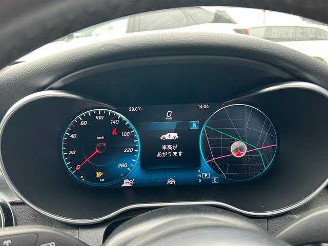 メルセデス・ベンツ Ｃ２２０ｄ ステーションワゴン アバンギャルドAMGライン 埼玉県 2018(平30)年 3.7万km ダイヤモンドホワイト レザーエクスクルーシブＰ/レーダーセーフティＰ/エアサス/１０．２５インチディスプレイナビ/(Bluetooth/USB)/ブルメスターサウンドシステム/ブラインドスポットモニター/純正１８インチアルミホイール/ETC