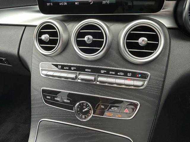 メルセデス・ベンツ Ｃ２２０ｄ ステーションワゴン アバンギャルドAMGライン 埼玉県 2018(平30)年 3.7万km ダイヤモンドホワイト レザーエクスクルーシブＰ/レーダーセーフティＰ/エアサス/１０．２５インチディスプレイナビ/(Bluetooth/USB)/ブルメスターサウンドシステム/ブラインドスポットモニター/純正１８インチアルミホイール/ETC