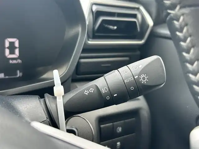 トヨタ ライズ Z 栃木県 2020(令2)年 1.5万km ホワイトパールクリスタルシャイン スマートアシスト/モデリスタエアロ/純正ナビ/フルセグテレビ/ETC/スマートキー/純正フロアマット/LEDオートライト/純正アルミホイール/コーナーセンサー/プッシュスタート/ドアバイザー/横滑り防止装置/シートヒーター