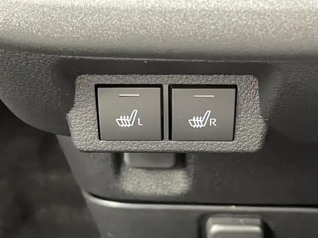 ダイハツ ムーヴ キャンバス ストライプス G 熊本県 2024(令6)年 0.1千km シャイニングホワイトパール/アプリコットピンクメタリック ナビ装着用アップグレードパック/両側パワースライドドア/USBソケット/保温カップホルダー/前席シートヒーター/プッシュスタート/電動格納ミラー/純正ホイールキャップ/前後コーナーセンサー/LEDライト/フォグランプ/オートライト/オートホールド/ステアリングスイッチ/スペアキー