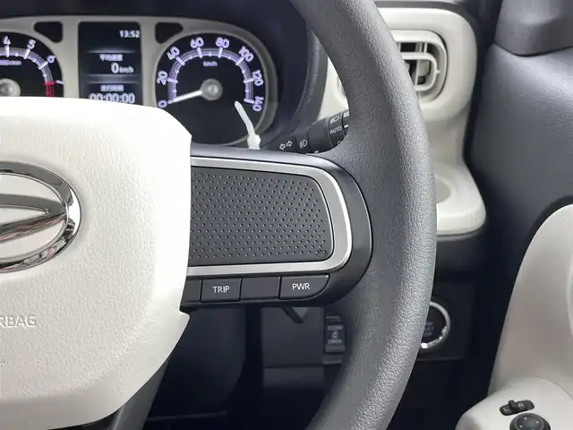 ダイハツ ムーヴ キャンバス ストライプス G 熊本県 2024(令6)年 0.1千km シャイニングホワイトパール/アプリコットピンクメタリック ナビ装着用アップグレードパック/両側パワースライドドア/USBソケット/保温カップホルダー/前席シートヒーター/プッシュスタート/電動格納ミラー/純正ホイールキャップ/前後コーナーセンサー/LEDライト/フォグランプ/オートライト/オートホールド/ステアリングスイッチ/スペアキー