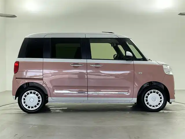 ダイハツ ムーヴ キャンバス ストライプス G 熊本県 2024(令6)年 0.1千km シャイニングホワイトパール/アプリコットピンクメタリック ナビ装着用アップグレードパック/両側パワースライドドア/USBソケット/保温カップホルダー/前席シートヒーター/プッシュスタート/電動格納ミラー/純正ホイールキャップ/前後コーナーセンサー/LEDライト/フォグランプ/オートライト/オートホールド/ステアリングスイッチ/スペアキー