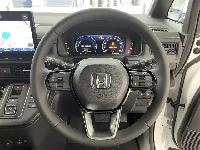 ホンダ ステップワゴン スパーダ eHEV 滋賀県 2025(令7)年 0.1千km プラチナホワイトパール 登録済未使用車/純正11.4型ホンダコネクトナビ/両側パワースライドドア/オートクルーズコントロール/パワーバックドア/ブラインドスポットモニター/ハーフレザーシート/シートヒーター/電子パーキング/LEDヘッドライト/前後ソナー/バックカメラ/純正１６AW