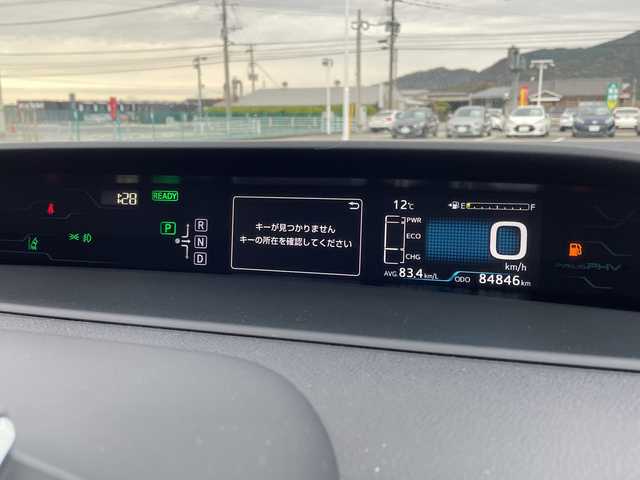 トヨタ プリウス ＰＨＶ S ナビパッケージ 福岡県 2018(平30)年 8.5万km ホワイトパールクリスタルシャイン 純正ナビ/【フルセグTV.Bluetooth】/バックカメラ/衝突軽減ブレーキ/追従クルーズコントロール/レーンキープアシスト/モデリスタエアロ/LEDヘッドライト/オートライト/オートハイビーム/ビルトインETC/前席シートヒーター/ステアリングヒーター/純正アルミホイール/プッシュスタート/スマートキー