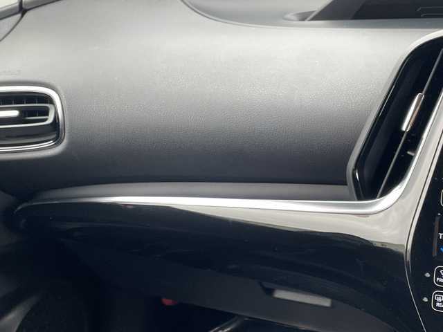 トヨタ プリウス ＰＨＶ S ナビパッケージ 福岡県 2018(平30)年 8.5万km ホワイトパールクリスタルシャイン 純正ナビ/【フルセグTV.Bluetooth】/バックカメラ/衝突軽減ブレーキ/追従クルーズコントロール/レーンキープアシスト/モデリスタエアロ/LEDヘッドライト/オートライト/オートハイビーム/ビルトインETC/前席シートヒーター/ステアリングヒーター/純正アルミホイール/プッシュスタート/スマートキー