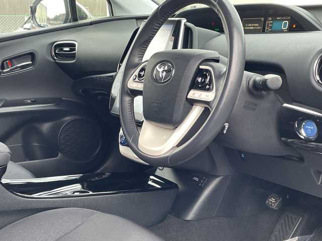 トヨタ プリウス ＰＨＶ S ナビパッケージ 福岡県 2018(平30)年 8.5万km ホワイトパールクリスタルシャイン 純正ナビ/【フルセグTV.Bluetooth】/バックカメラ/衝突軽減ブレーキ/追従クルーズコントロール/レーンキープアシスト/モデリスタエアロ/LEDヘッドライト/オートライト/オートハイビーム/ビルトインETC/前席シートヒーター/ステアリングヒーター/純正アルミホイール/プッシュスタート/スマートキー