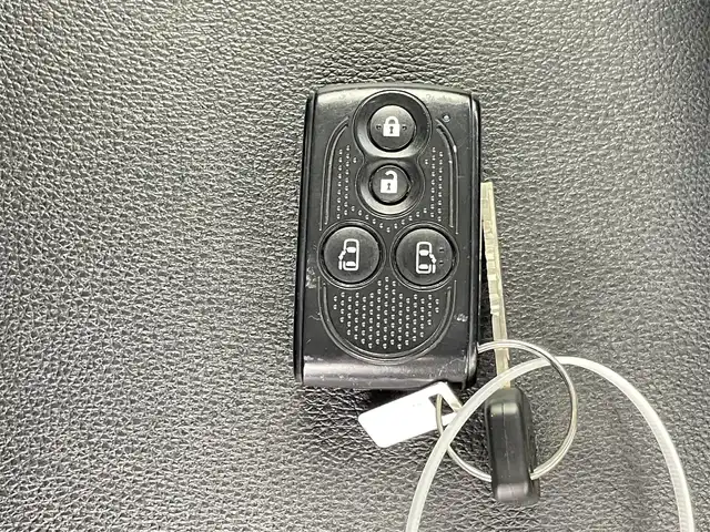 ダイハツ タント カスタム X トップED SA 千葉県 2015(平27)年 3.6万km ファイアークォーツレッドM 禁煙車/スマートアシスト/　・衝突軽減ブレーキ/　・誤発進抑制機能(前方)	/　・先行車発進お知らせ機能	/純正８インチメモリナビ/　CD/DVD/BT/フルセグ/USB/HDMI/両側パワースライドドア/バックカメラ/ETC/横滑り防止装置/アイドリングストップ/電動格納ミラー/プッシュスタート＆スマートキー/後席サンシェード/ハーフレザーシート/LEDヘッドライト/フォグライト/純正14インチアルミホイール