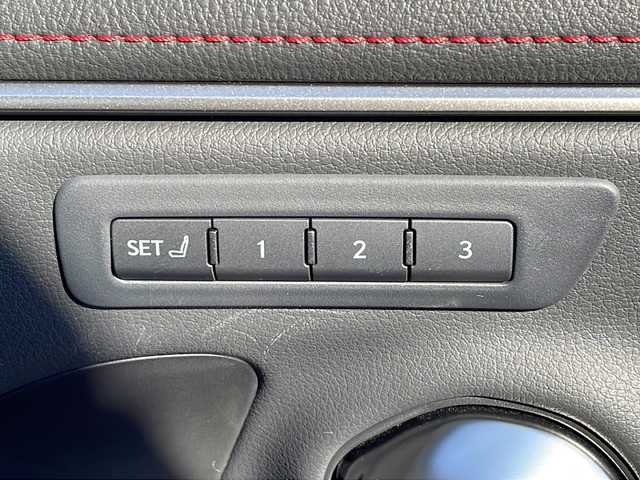 レクサス ＥＳ 300h Fスポーツ 福島県 2024(令6)年 0.7万km グラファイトブラックガラスフレーク ・サンルーフ/・本革シート/・純正ナビ/・フルセグ/・TVキャンセラー/・バックカメラ/・Bluetooth/・衝突被害軽減ブレーキ/・レーンキープアシスト/・レーダークルーズコントロール/・ブラインドスポットモニター/・オートライト/・オートマチックハイビーム/・LEDヘットライト/・MTモード付AT/・パドルシフト/・パワーシート（N＋D）/・シートヒーター（N＋D）/・エアシート（N＋D）/・ハンドルヒーター/・前後ドライブレコーダー/・シートメモリ/・プッシュスタート/・スマートキー/・スペアキー/・置くだけ充電/・ビルドインETC/・スタットレス積み込み/・純正19AW/・保証書・取説あり