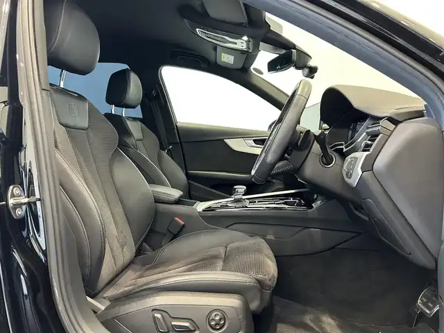 アウディ Ａ４ 35TFSI Sライン 岐阜県 2021(令3)年 1.9万km ミトスブラックメタリック マトリクスＬＥＤヘッドライト/アダプティブクルーズコントロール/アクティブレーンアシスト/プレセンスシティ/サイドアシスト/プレセンスリア/パーキングシステム/MMIナビゲーションシステム/バーチャルコックピットプラス/Bluetooth/AppleCarPlay/Android Auto/全周囲カメラ/ワイヤレスチャージング/リアスポイラー