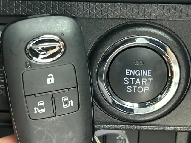 ダイハツ タント カスタム RS 愛知県 2024(令6)年 0.3万km シャイニングホワイトパール 禁煙車/ターボ/7インチナビ（NSZT-W68T）/（CD/DVD/Bluetooth/フルセグTV/SD)/バックカメラ/スマートアシスト/・衝突軽減ブレーキ/・レーンキープアシスト/・オートマチックハイビーム/・パーキングセンサー/シートヒーター/両側パワースライドドア/アイドリングストップ/純正15インチアルミホイール/スマートキー/スペアキー1本/プッシュスタート/LEDヘッドライト/フロントフォグランプ/オートライト/ベンチシート/横滑り防止装置/電動格納ミラー/電子パーキングブレーキ/オーチャードホール