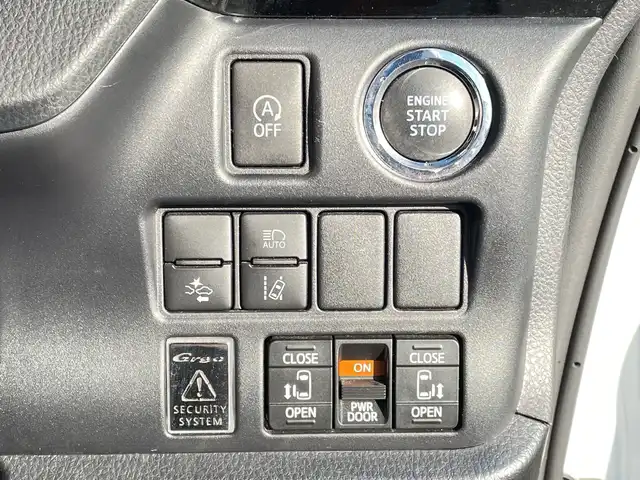 トヨタ ヴォクシー ZS 煌Ⅱ 千葉県 2019(平31)年 3万km ホワイトパールクリスタルシャイン モデリスタエアロ/カロッツェリア10インチナビ/(フルセグTV/BT/CD/DVD/FM/AM)/アルパイン12.8インチフリップダウンモニター/デジタルインナーミラー型前後ドラレコ/TEIN車高調/VALENTIテールランプ/社外エアクリーナー/衝突被害軽減システム/車線逸脱警報/バックカメラ/クルーズコントロール/シートカバー/両側パワースライドドア/横滑り防止装置/アイドリングストップ/LEDヘッドライト/フォグランプ/オートライト/ウィンカーミラー/電動格納ミラー/社外18インチAW/シートリフター/プッシュスタート/スマートキー/フロアマット/スペアキー/取扱説明書