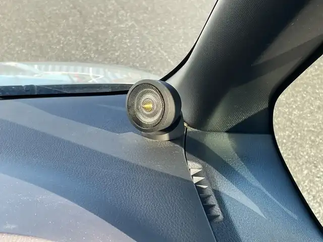 トヨタ ヴォクシー ZS 煌Ⅱ 千葉県 2019(平31)年 3万km ホワイトパールクリスタルシャイン モデリスタエアロ/カロッツェリア10インチナビ/(フルセグTV/BT/CD/DVD/FM/AM)/アルパイン12.8インチフリップダウンモニター/デジタルインナーミラー型前後ドラレコ/TEIN車高調/VALENTIテールランプ/社外エアクリーナー/衝突被害軽減システム/車線逸脱警報/バックカメラ/クルーズコントロール/シートカバー/両側パワースライドドア/横滑り防止装置/アイドリングストップ/LEDヘッドライト/フォグランプ/オートライト/ウィンカーミラー/電動格納ミラー/社外18インチAW/シートリフター/プッシュスタート/スマートキー/フロアマット/スペアキー/取扱説明書