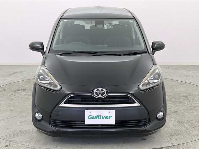 トヨタ シエンタ G 宮城県 2017(平29)年 3.9万km ブラックマイカ 禁煙車/トヨタセーフティセンス/・レーンディバーチャーアラート/・オートマチックハイビーム/・プリクラッシュセーフティーシステム/両側パワースライドドア/社外7インチナビ/（BT.CD.DVD.SD.Ipod.USB.AUX）/バックカメラ/フルセグテレビ/前後ドライブレコーダー/ビルトインETC/革巻きステアリンんぐ/ステアリングスイッチ/プッシュスタート/スマートキー/純正フロアマット/純正ドアバイザー/社外15インチアルミホイール/LEDヘッドライト/フォグランプ/横滑り防止機能/アイドリングストップ