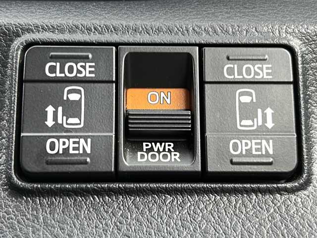 トヨタ シエンタ G 宮城県 2017(平29)年 3.9万km ブラックマイカ 禁煙車/トヨタセーフティセンス/・レーンディバーチャーアラート/・オートマチックハイビーム/・プリクラッシュセーフティーシステム/両側パワースライドドア/社外7インチナビ/（BT.CD.DVD.SD.Ipod.USB.AUX）/バックカメラ/フルセグテレビ/前後ドライブレコーダー/ビルトインETC/革巻きステアリンんぐ/ステアリングスイッチ/プッシュスタート/スマートキー/純正フロアマット/純正ドアバイザー/社外15インチアルミホイール/LEDヘッドライト/フォグランプ/横滑り防止機能/アイドリングストップ