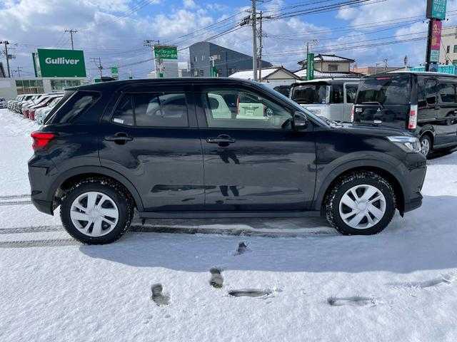ダイハツ ロッキー L 山形県 2020(令2)年 8.9万km ブラックマイカメタリック 4WD/衝突軽減ブレーキ/メモリナビ/　【CD DVD SD USB BT】/フルセグTV/バックカメラ/ETC/ステアリングスイッチ/シートヒーター/スマートキー/プッシュスタート/LEDライト/ウィンカーミラー/純正フロアマット