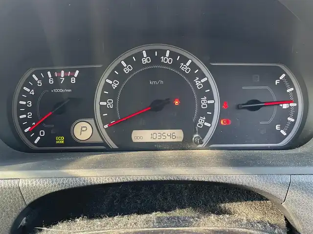 トヨタ ヴォクシー X 愛知県 2015(平27)年 10.4万km ダークバイオレットマイカメタリック ワンオーナー/純正SDナビ/（AM/FM/SD/CD/DVD/BT)/フルセグTV/バックカメラ/ビルトインETC/プッシュスタート/アイドリングストップ/ステアリングスィッチ/助手席側パワースライドドア/LEDヘッドライト/スマートキー/スペアキー/ドアバイザー/フロアマット