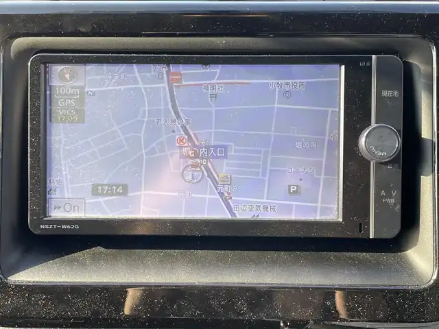 トヨタ ヴォクシー X 愛知県 2015(平27)年 10.4万km ダークバイオレットマイカメタリック ワンオーナー/純正SDナビ/（AM/FM/SD/CD/DVD/BT)/フルセグTV/バックカメラ/ビルトインETC/プッシュスタート/アイドリングストップ/ステアリングスィッチ/助手席側パワースライドドア/LEDヘッドライト/スマートキー/スペアキー/ドアバイザー/フロアマット