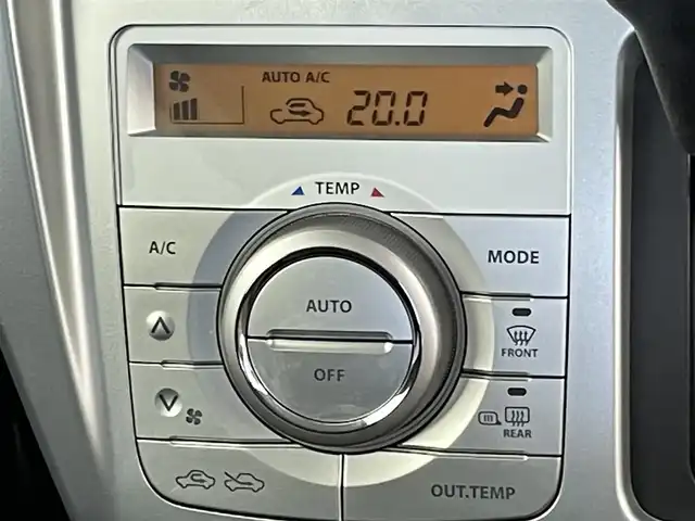 スズキ ハスラー G 千葉県 2016(平28)年 5.8万km クリスタルホワイトP レーダーブレーキサポート/誤発進抑制機能/エマージェンシーストップシグナル/社外SDナビ/・型式：NX515/・Bluetooth/地デジTV/CD/DVD/バックカメラ/シートヒーター/アイドリングストップ/横滑り防止機能/ヘッドライトレベライザー/純正アルミホイール/オートエアコン/プッシュスタート/スマートキー