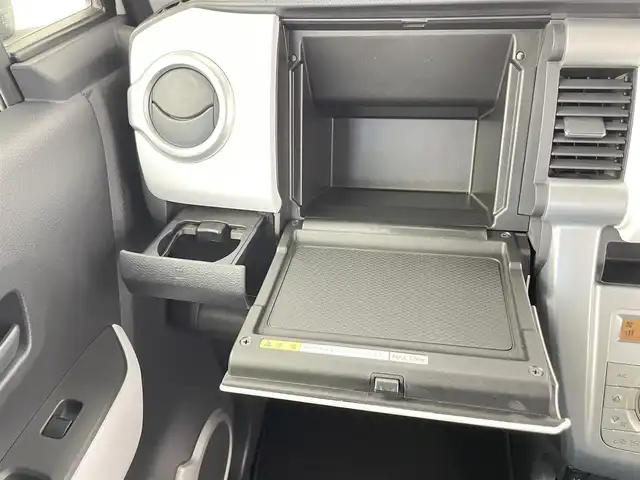 スズキ ハスラー G 千葉県 2016(平28)年 5.8万km クリスタルホワイトP レーダーブレーキサポート/誤発進抑制機能/エマージェンシーストップシグナル/社外SDナビ/・型式：NX515/・Bluetooth/地デジTV/CD/DVD/バックカメラ/シートヒーター/アイドリングストップ/横滑り防止機能/ヘッドライトレベライザー/純正アルミホイール/オートエアコン/プッシュスタート/スマートキー