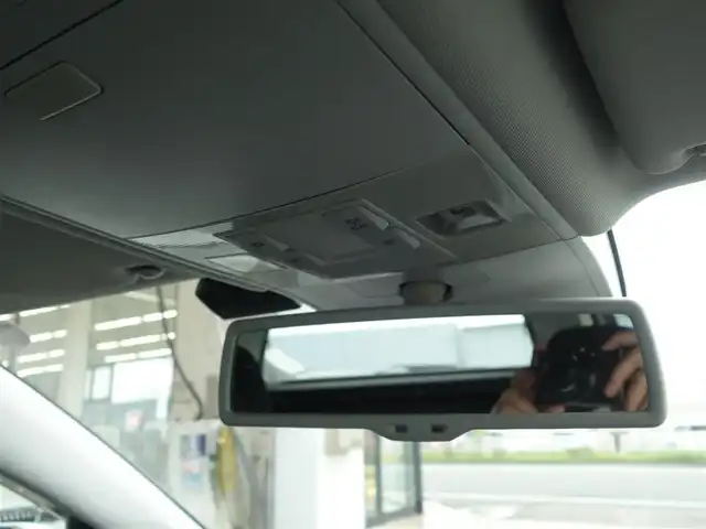 フォルクスワーゲン ゴルフ TSI ハイライン BMテクノ 静岡県 2014(平26)年 10.9万km 白 メーカー純正8インチSDナビ/　CD/DVD/SD/BT/USB/地デジ／バックカメラ/ビルトインETC/衝突軽減ブレーキ/レーダークルーズコントロール/電動パーキング／オートホールド/リモコンキー/プッシュスタート/HIDヘッドライト/トノカバー/純正フロアマット/取扱説明書/保証書