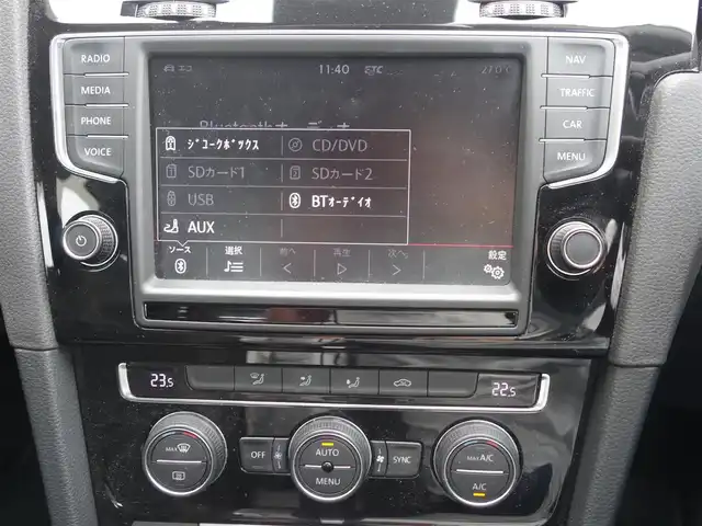 フォルクスワーゲン ゴルフ TSI ハイライン BMテクノ 静岡県 2014(平26)年 10.9万km 白 メーカー純正8インチSDナビ/　CD/DVD/SD/BT/USB/地デジ／バックカメラ/ビルトインETC/衝突軽減ブレーキ/レーダークルーズコントロール/電動パーキング／オートホールド/リモコンキー/プッシュスタート/HIDヘッドライト/トノカバー/純正フロアマット/取扱説明書/保証書