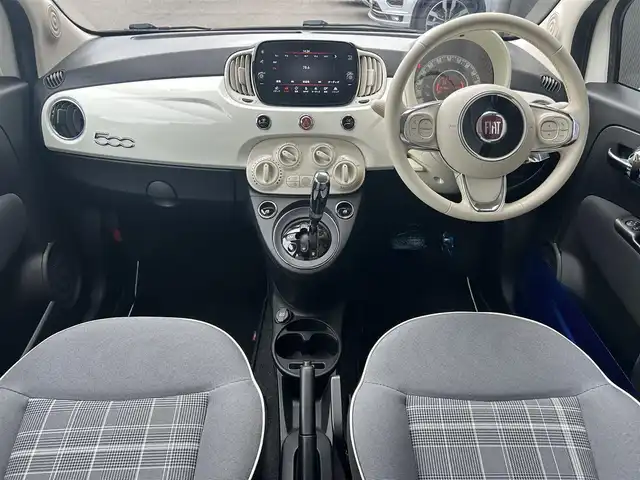 フィアット ５００ 香川県 2020(令2)年 3.9万km 白 純正ディスプレイオーディオ/Carplay/Bカメラ/ETC/ドライブレコーダー/革巻きステアリング/ステアリングスイッチ/リモコンキー/スタッドレスタイヤ4本ホイール付き積み込み