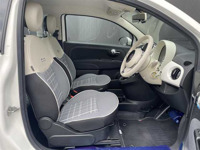 フィアット ５００ 香川県 2020(令2)年 3.9万km 白 純正ディスプレイオーディオ/Carplay/Bカメラ/ETC/ドライブレコーダー/革巻きステアリング/ステアリングスイッチ/リモコンキー/スタッドレスタイヤ4本ホイール付き積み込み
