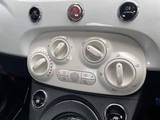 フィアット ５００ 香川県 2020(令2)年 3.9万km 白 純正ディスプレイオーディオ/Carplay/Bカメラ/ETC/ドライブレコーダー/革巻きステアリング/ステアリングスイッチ/リモコンキー/スタッドレスタイヤ4本ホイール付き積み込み