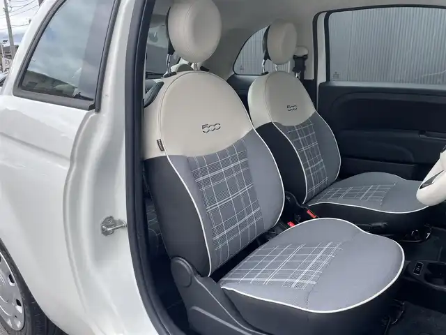 フィアット ５００ 香川県 2020(令2)年 3.9万km 白 純正ディスプレイオーディオ/Carplay/Bカメラ/ETC/ドライブレコーダー/革巻きステアリング/ステアリングスイッチ/リモコンキー/スタッドレスタイヤ4本ホイール付き積み込み