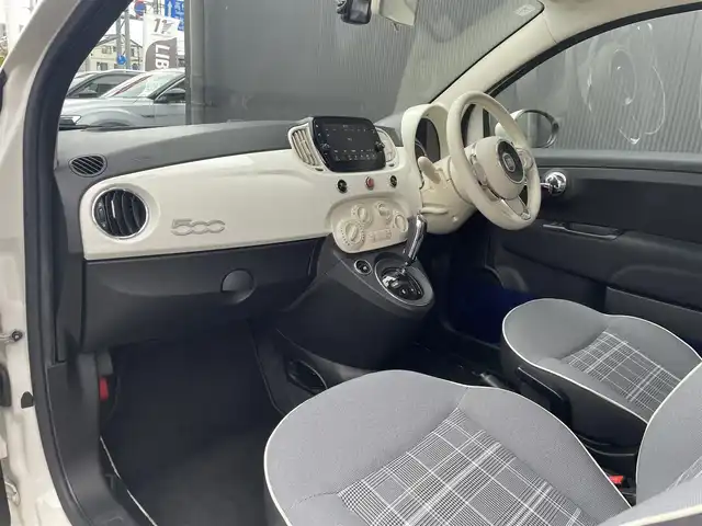 フィアット ５００ 香川県 2020(令2)年 3.9万km 白 純正ディスプレイオーディオ/Carplay/Bカメラ/ETC/ドライブレコーダー/革巻きステアリング/ステアリングスイッチ/リモコンキー/スタッドレスタイヤ4本ホイール付き積み込み