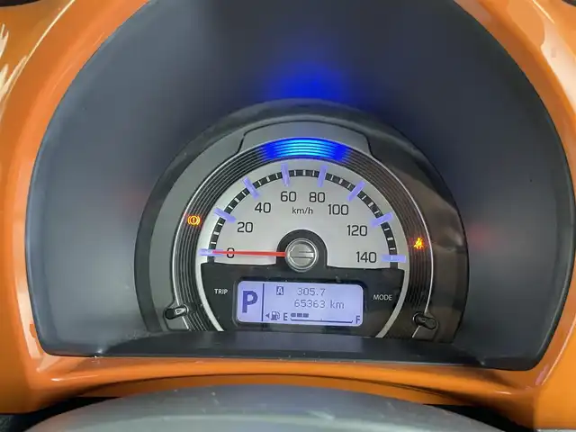 スズキ ハスラー G 群馬県 2018(平30)年 6.6万km パッションオレンジマイカ/スペリアホワイト 衝突被害軽減ブレーキ　社外７インチナビ　シートヒーター　アイドリングストップ　ドライブレコーダー　スマートキー　横滑り防止装置　盗難防止装置　オートエアコン　純正フロアマット　禁煙車