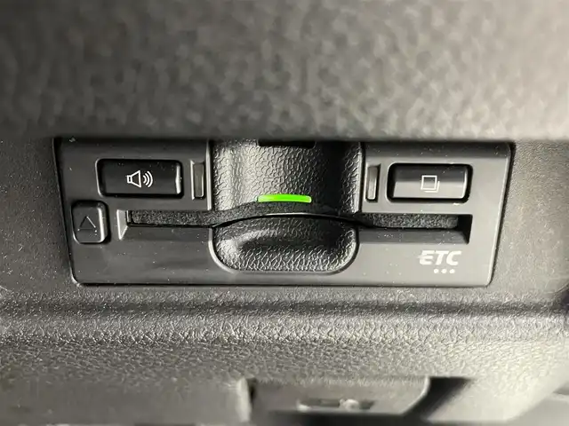 スズキ スペーシア カスタム HYBRID XS ターボ 熊本県 2019(令1)年 4.3万km ピュアホワイトP ワンオーナー/禁煙車　/社外8インチナビCN-RZ856（ＣＤ・ＤＶＤ・フルセグ・ＢＴ・ＳＤ・ＵＳＢ）/全周囲カメラ　/社外前方ドライブレコーダー　/両側パワースライドドア　/後ろのみコーナーセンサー　/運転席シートヒーター　/クルーズコントロール/衝突軽減ブレーキ/横滑り防止/アイドリングストップ/ハーフレザーシート/純正フロアマット/純正１５インチAW/オートライト/LEDヘッドライト/オートマチックハイビーム/フォグライト/スマートキー/プッシュスタート/スペアキー1本/保証書/取扱説明書