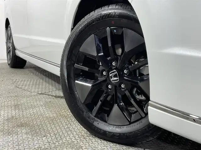ホンダ ステップワゴン スパーダ eHEV 大阪府 2025(令7)年 0.1千km プラチナホワイトパール 登録済未使用車 純正11.4incナビTV バックカメラ レーダークルコン 衝突軽減ブレーキ レーンアシスト ブラインドSM ハーフレザー シートヒーター 電動リアゲート リアオートエアコン クリアランスソナー