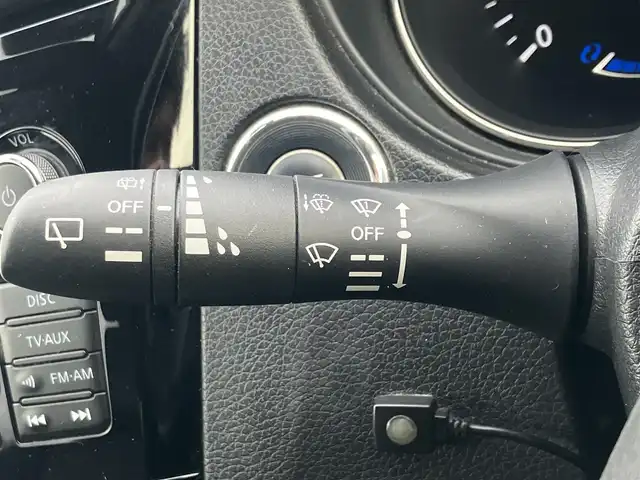 日産 エクストレイル ハイブリッド 20X エマージェンシーブレーキ 道南・函館 2016(平28)年 8.2万km ブリリアントホワイトパール /純正ナビ//全方位カメラ//前席ヒートシーター//エマージェンシーブレーキ//レーンキープアシスト//クルーズコントロール//横滑り防止装置//ダウンヒルアシストコントロール//前後コーナーセンサー//オートライト//ETC//フォグランプ//純正アルミ//スマートキー