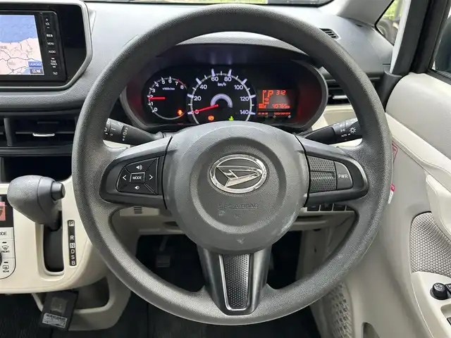 ダイハツ ムーヴ X SA 島根県 2015(平27)年 4.1万km プラムブラウンクリスタルマイカ 登録時走行距離40765km/社外SDナビ(CN-R300WD)/フルセグTV/バックカメラ/ETC/ステアリングスイッチ/純正14インチAW/純正フロアマット/オートライト/LEDヘッドライト/横滑り防止装置/衝突被害軽減ブレーキ/禁煙車/取扱説明書