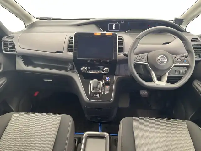 日産 セレナ e－パワー ハイウェイスター V 栃木県 2021(令3)年 1.6万km ダークメタルグレー SDナビ/（CD/DVD/Bluetooth/フルセグTV）/バックカメラ/全方位カメラ/プロパイロット/衝突軽減ブレーキ/ブラインドスポットモニター/前後コーナーセンサー/ETC/前後ドライブレコーダー/両側パワースライドドア/インテリジェントルームミラー/オートライト/LEDヘッドライト/横滑り防止装置/スマートキー/プッシュスタート/電動格納ミラー/純正アルミホイール/純正フロアマット