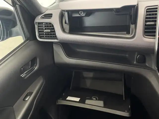 日産 セレナ e－パワー ハイウェイスター V 栃木県 2021(令3)年 1.6万km ダークメタルグレー SDナビ/（CD/DVD/Bluetooth/フルセグTV）/バックカメラ/全方位カメラ/プロパイロット/衝突軽減ブレーキ/ブラインドスポットモニター/前後コーナーセンサー/ETC/前後ドライブレコーダー/両側パワースライドドア/インテリジェントルームミラー/オートライト/LEDヘッドライト/横滑り防止装置/スマートキー/プッシュスタート/電動格納ミラー/純正アルミホイール/純正フロアマット