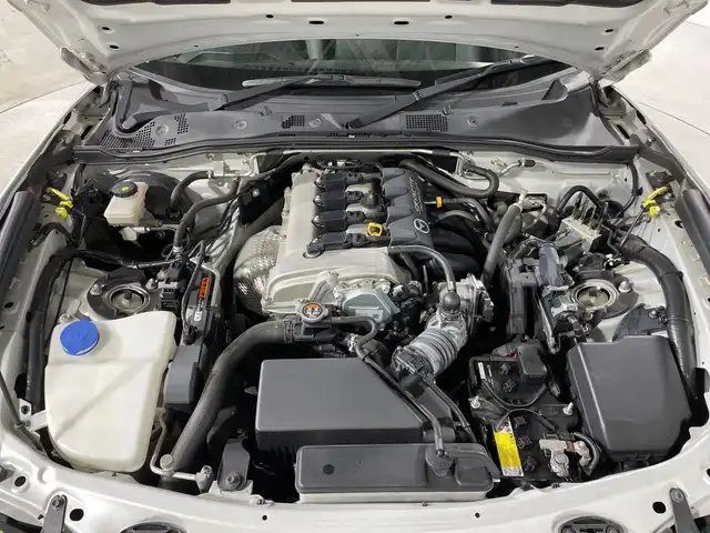 マツダ ロードスター S レザーパッケージ 福岡県 2015(平27)年 8.2万km セラミックM 純正ナビ/（AM/FM/BT）/フルセグTV/D/Nシートヒーター/BSM/横滑り防止装置/レーンアシスト/アイドリングストップ/ステアリングスイッチ/プッシュスタート/スマートキー/純正AW16インチ