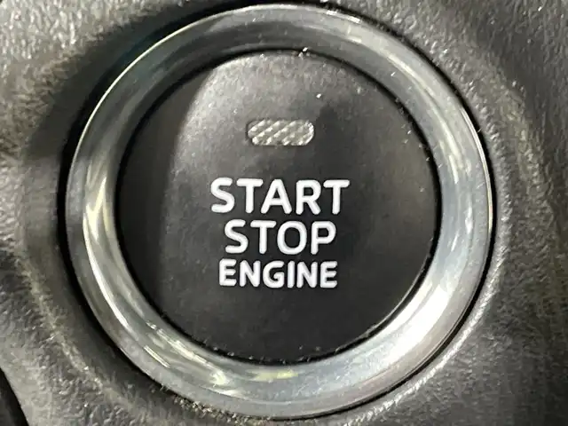 マツダ ロードスター S レザーパッケージ 福岡県 2015(平27)年 8.2万km セラミックM 純正ナビ/（AM/FM/BT）/フルセグTV/D/Nシートヒーター/BSM/横滑り防止装置/レーンアシスト/アイドリングストップ/ステアリングスイッチ/プッシュスタート/スマートキー/純正AW16インチ