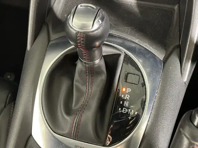 マツダ ロードスター S レザーパッケージ 福岡県 2015(平27)年 8.2万km セラミックM 純正ナビ/（AM/FM/BT）/フルセグTV/D/Nシートヒーター/BSM/横滑り防止装置/レーンアシスト/アイドリングストップ/ステアリングスイッチ/プッシュスタート/スマートキー/純正AW16インチ