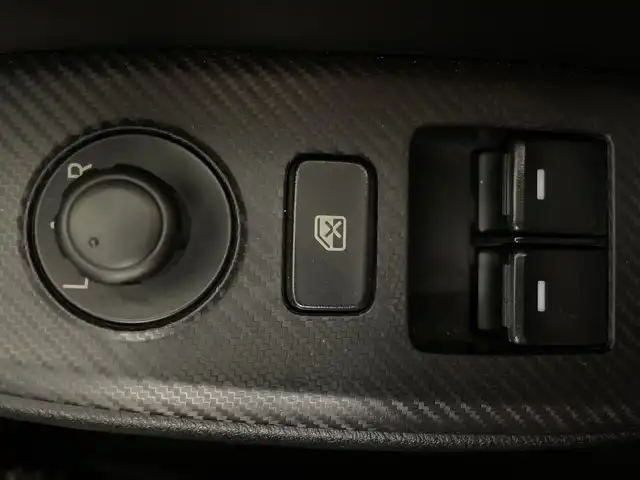 マツダ ロードスター S レザーパッケージ 福岡県 2015(平27)年 8.2万km セラミックM 純正ナビ/（AM/FM/BT）/フルセグTV/D/Nシートヒーター/BSM/横滑り防止装置/レーンアシスト/アイドリングストップ/ステアリングスイッチ/プッシュスタート/スマートキー/純正AW16インチ