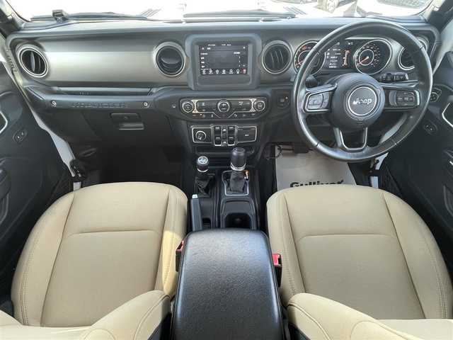 クライスラー・ジープ ジープ ラングラー アンリミテッド スポーツ 兵庫県 2019(令1)年 6.5万km 白 純正ナビ/Bluetooth接続/ETC/バック・サイドカメラ/クルーズコントロール/オートライト/コーナーセンサー/オープン/AUX/スマートキー/純正ゴムマット/フォグランプ/背面タイヤ