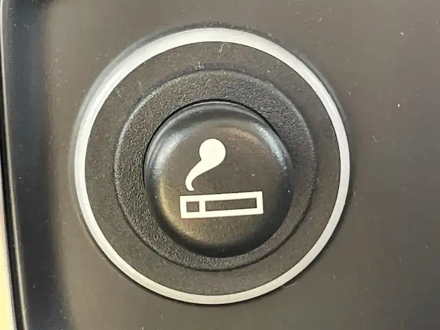 クライスラー・ジープ ジープ ラングラー アンリミテッド スポーツ 兵庫県 2019(令1)年 6.5万km 白 純正ナビ/Bluetooth接続/ETC/バック・サイドカメラ/クルーズコントロール/オートライト/コーナーセンサー/オープン/AUX/スマートキー/純正ゴムマット/フォグランプ/背面タイヤ