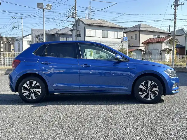 フォルクスワーゲン ＶＷ ポロ TSIコンフォートライン 埼玉県 2021(令3)年 3.1万km 青 ・ディーラー記録簿R4-7年有り　/・ワンオーナー　/・テクノロジーパッケージ　/・セーフティーパッケージ　/・純正ナビ　/・アクティブインフォディスプレイ　/・アップルカープレイ/・ETC2.0/・アイドリングストップ/・スマフォ置くだけ充電　　/・バックカメラ/・アダクティブクルーズコントロール/・レーンキープ/・駐車支援システム/・BSM/・パークディスタンスコントロール/・オプティカルパーキングシステム/・リアトラフィックアラート/・オートライト/・スマートキー/・プッシュスタート/・オートライト/・LEDヘットライト/・純正１５インチアルミ/・保証書/・取説