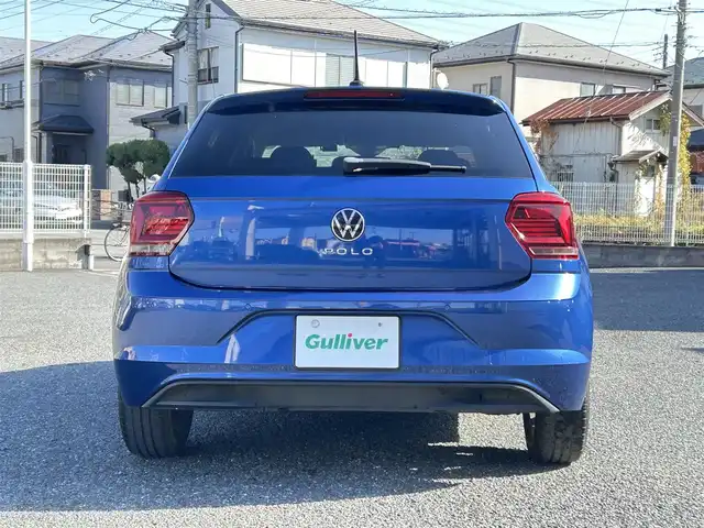 フォルクスワーゲン ＶＷ ポロ TSIコンフォートライン 埼玉県 2021(令3)年 3.1万km 青 ・ディーラー記録簿R4-7年有り　/・ワンオーナー　/・テクノロジーパッケージ　/・セーフティーパッケージ　/・純正ナビ　/・アクティブインフォディスプレイ　/・アップルカープレイ/・ETC2.0/・アイドリングストップ/・スマフォ置くだけ充電　　/・バックカメラ/・アダクティブクルーズコントロール/・レーンキープ/・駐車支援システム/・BSM/・パークディスタンスコントロール/・オプティカルパーキングシステム/・リアトラフィックアラート/・オートライト/・スマートキー/・プッシュスタート/・オートライト/・LEDヘットライト/・純正１５インチアルミ/・保証書/・取説