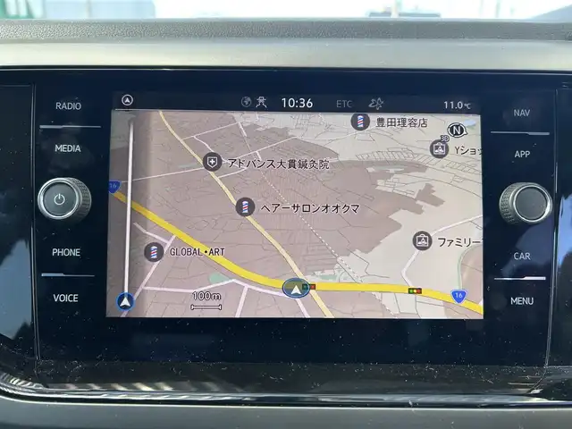 フォルクスワーゲン ＶＷ ポロ TSIコンフォートライン 埼玉県 2021(令3)年 3.1万km 青 ・ディーラー記録簿R4-7年有り　/・ワンオーナー　/・テクノロジーパッケージ　/・セーフティーパッケージ　/・純正ナビ　/・アクティブインフォディスプレイ　/・アップルカープレイ/・ETC2.0/・アイドリングストップ/・スマフォ置くだけ充電　　/・バックカメラ/・アダクティブクルーズコントロール/・レーンキープ/・駐車支援システム/・BSM/・パークディスタンスコントロール/・オプティカルパーキングシステム/・リアトラフィックアラート/・オートライト/・スマートキー/・プッシュスタート/・オートライト/・LEDヘットライト/・純正１５インチアルミ/・保証書/・取説