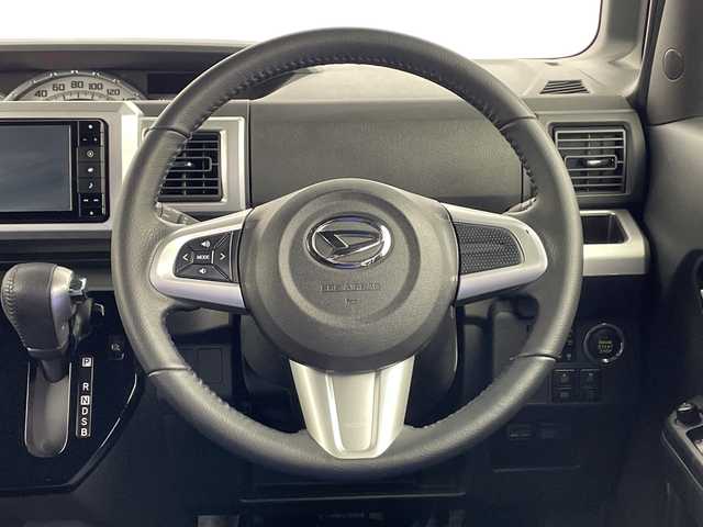 ダイハツ ウェイク G ターボ リミテッド SAⅢ 鹿児島県 2019(平31)年 3.3万km パールホワイトⅢ 純正SDナビ/（AM/FM/CD/DVD/Bluetooth/フルセグ）/両側パワースライドドア/パノラマモニター/ETC/ドライブレコーダー/スマートアシストIII/・衝突被害軽減ブレーキ/・車線逸脱警報/・誤発進抑制/・オートハイビーム/リアパーキングセンサー/LEDヘッドライト/革巻きステアリング/ステアリングスイッチ/レザー調シートカバー/リアサンシェード/純正15インチアルミホイール/スマートキー